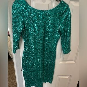 Elegant Green Sequin Dress